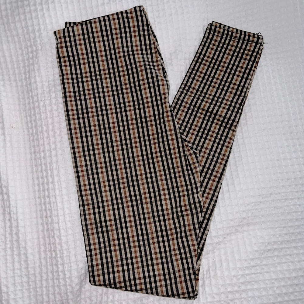 BooHoo Checkered Print Legging